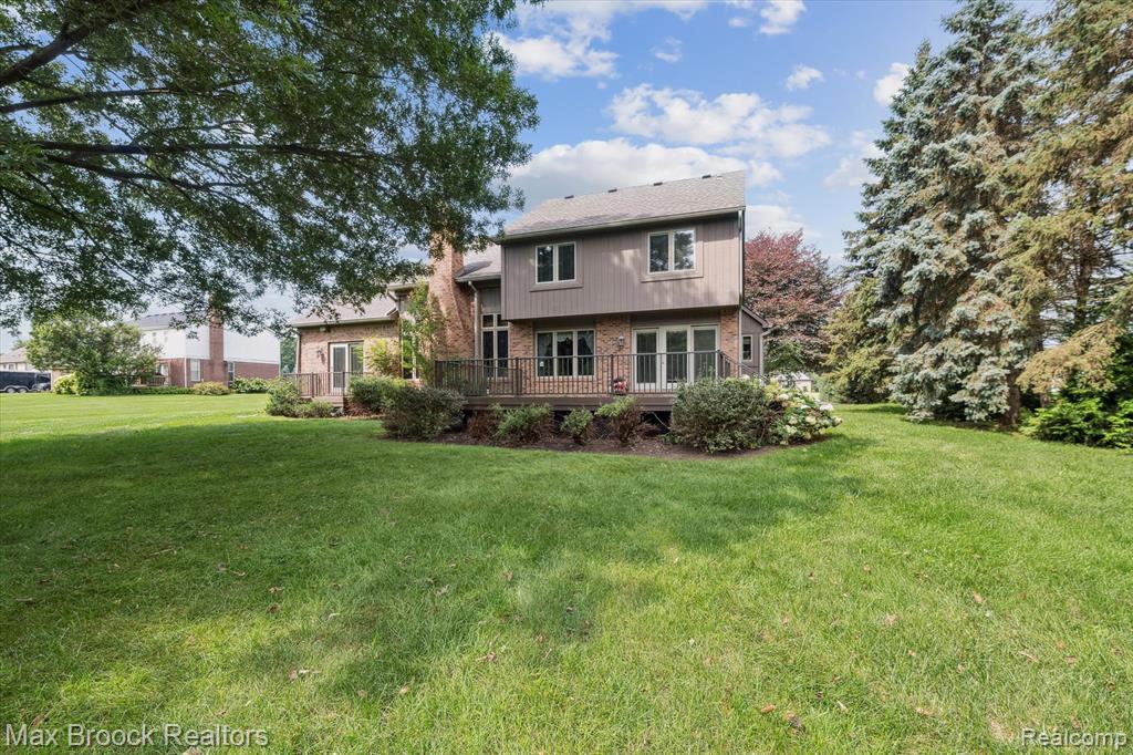 8936 Salem Farms Drive, South Lyon, MI 48178 — Photo 10