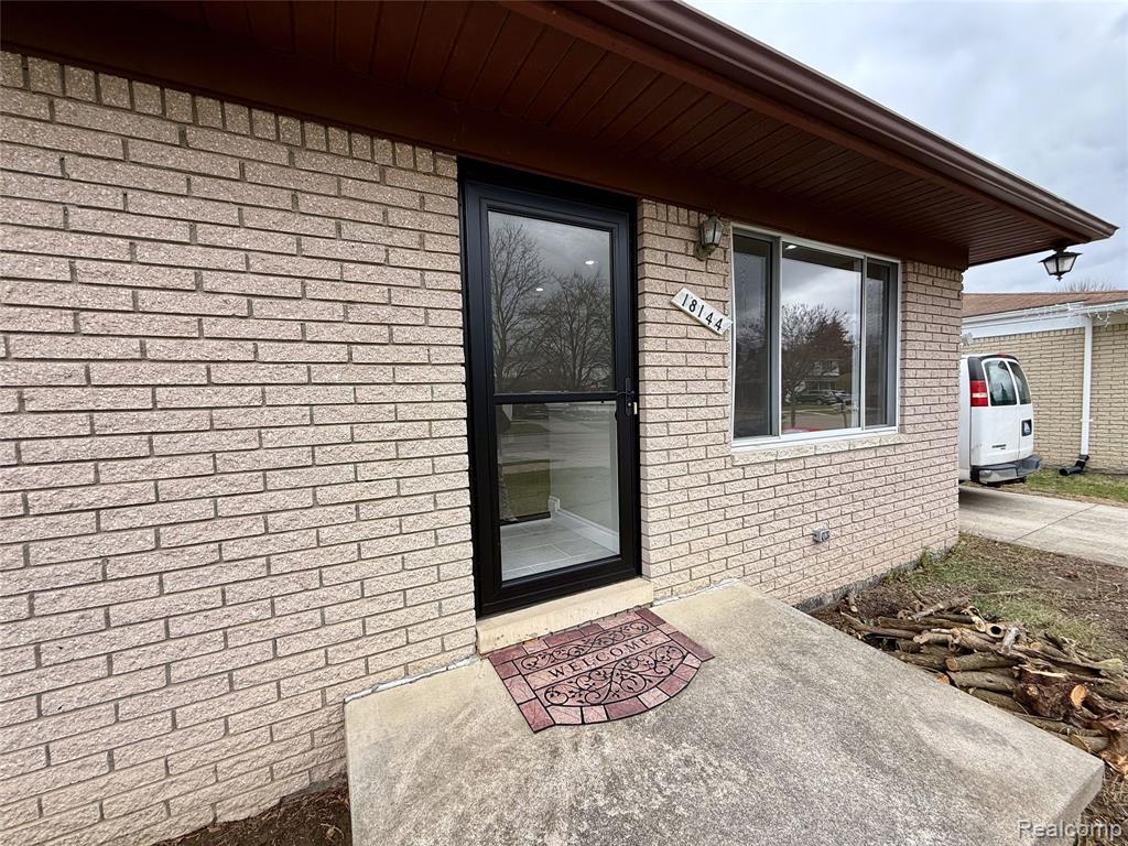 18144 N Oak Drive, Clinton Twp, MI 48038 — Photo 3