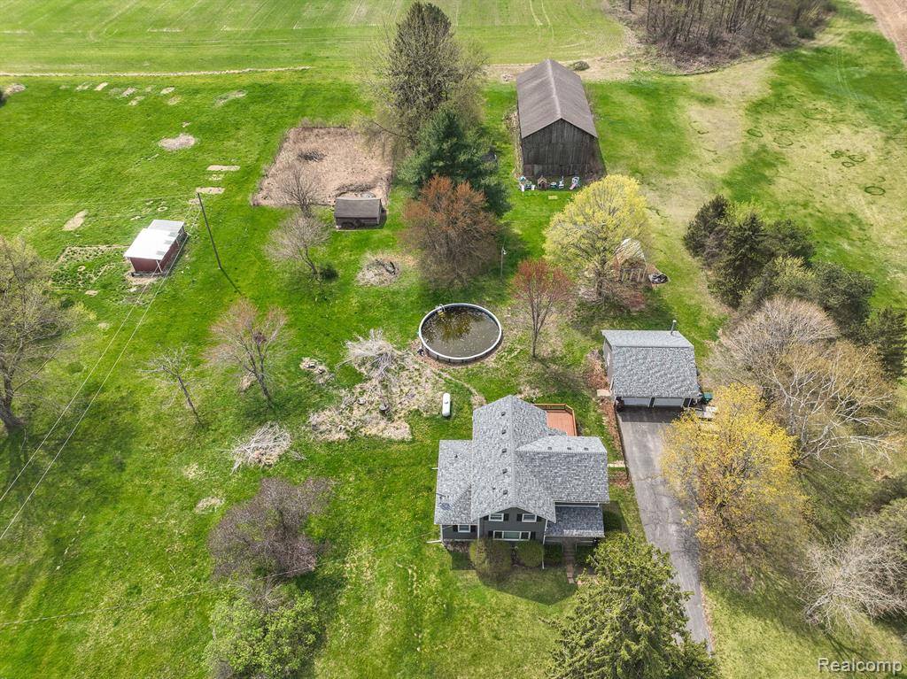 10639 MASON Road, Fowlerville, MI 48836 — Photo 6