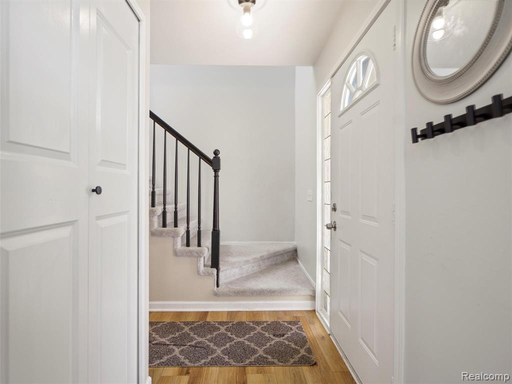 825 Huntclub Boulevard, Auburn Hills, MI 48326 — Photo 3