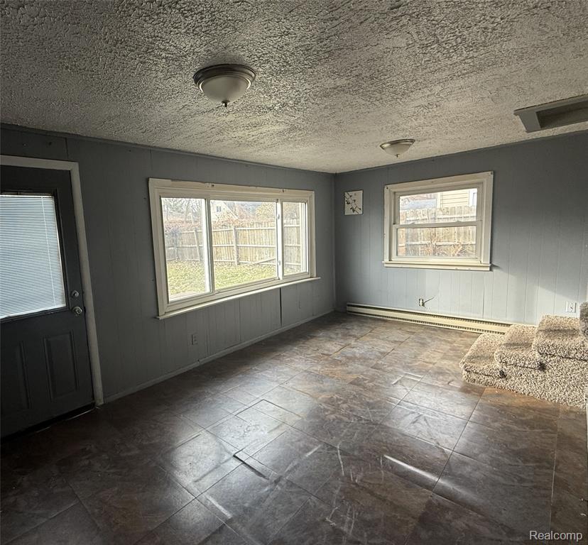411 W Woodruff Avenue, Hazel Park, MI 48030 — Photo 11