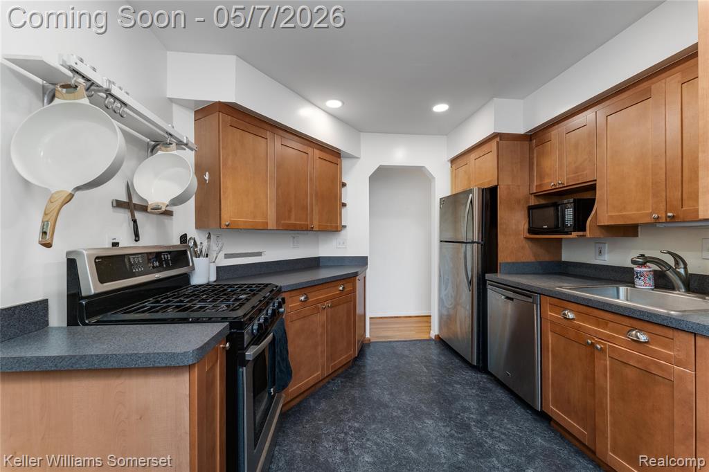 4320 Manor Avenue, Royal Oak, MI 48073 — Photo 11