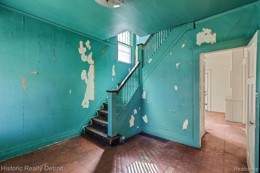 923 CALVERT Street, Detroit, MI 48202 — Photo 7