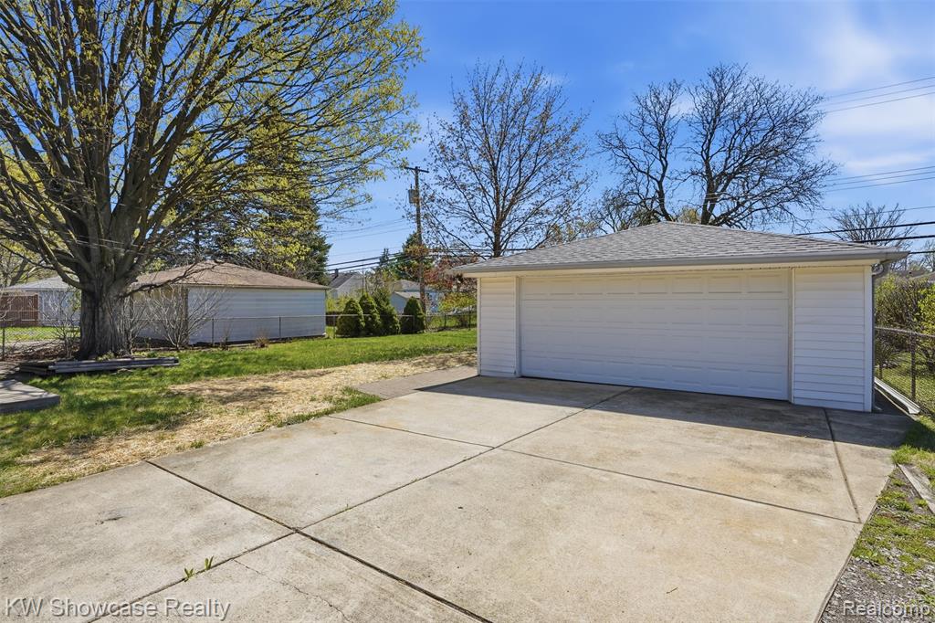 31167 Maplewood Street, Garden City, MI — Photo 20