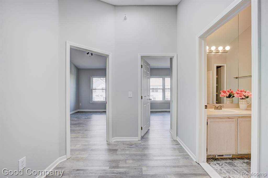 1846 Campau Farms Circle, 120, Detroit, MI 48207 — Photo 18