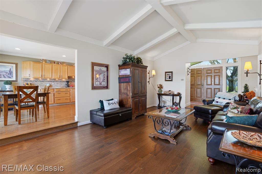 547 Deer Run, White Lake, MI — Photo 18