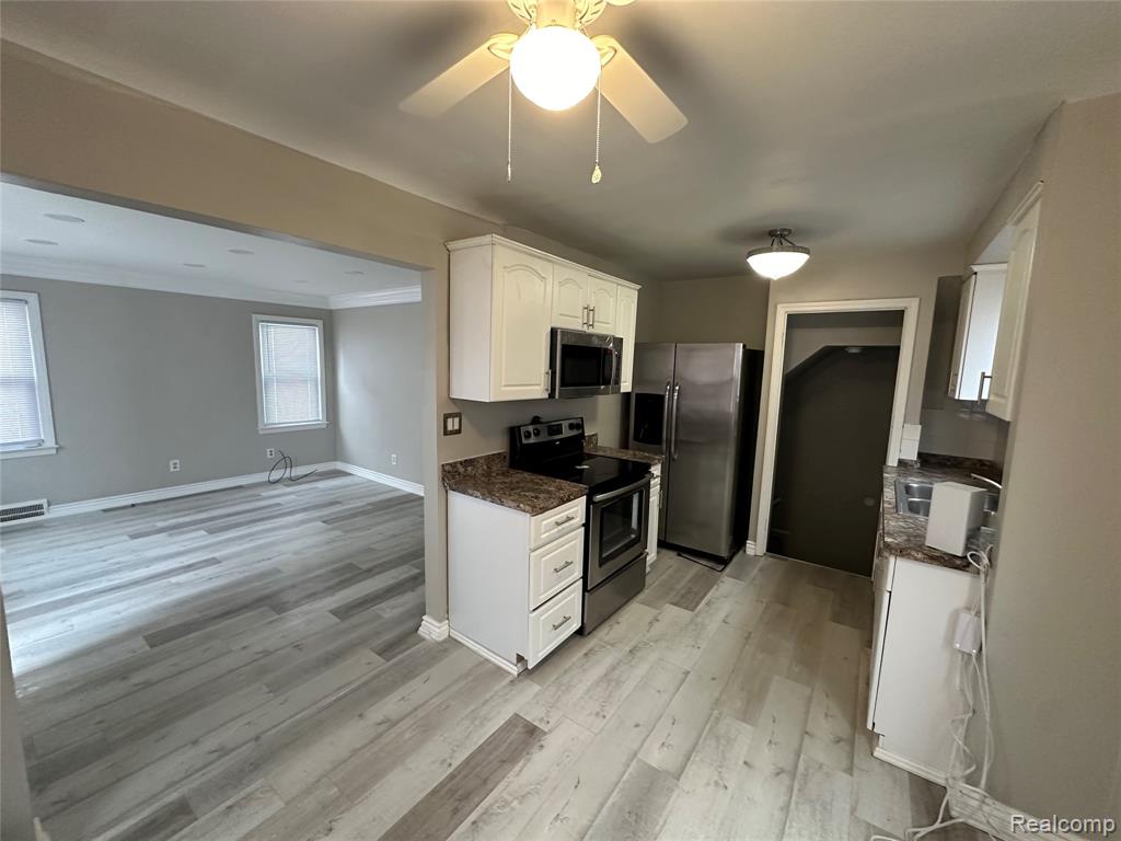 6108 BARRIE Street, Dearborn, MI 48126 — Photo 3