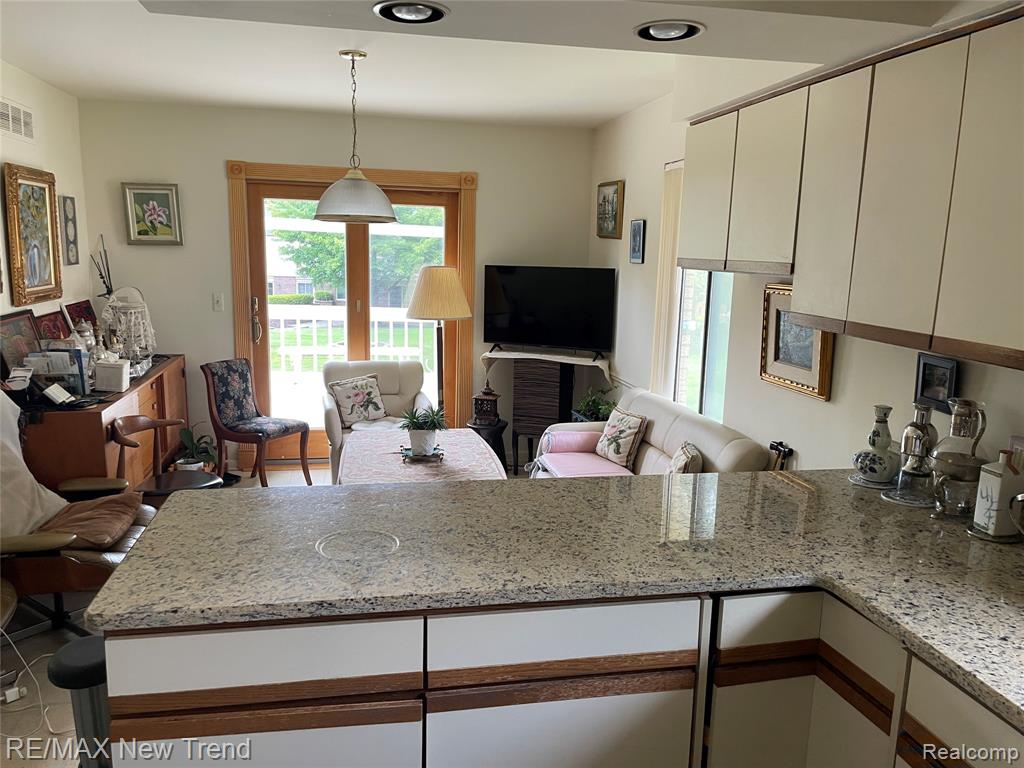 5408 Vincennes Drive, Bloomfield Hills, MI 48302 — Photo 7