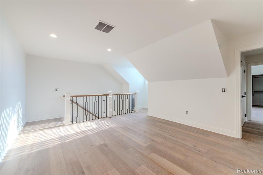 54237 Trieste Court, Shelby Twp, MI 48316 — Photo 19