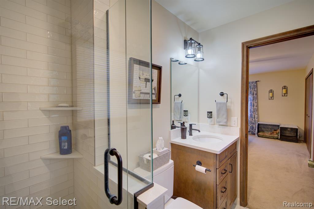 7233 JENNINGS Road, Swartz Creek, MI 48473 — Photo 18