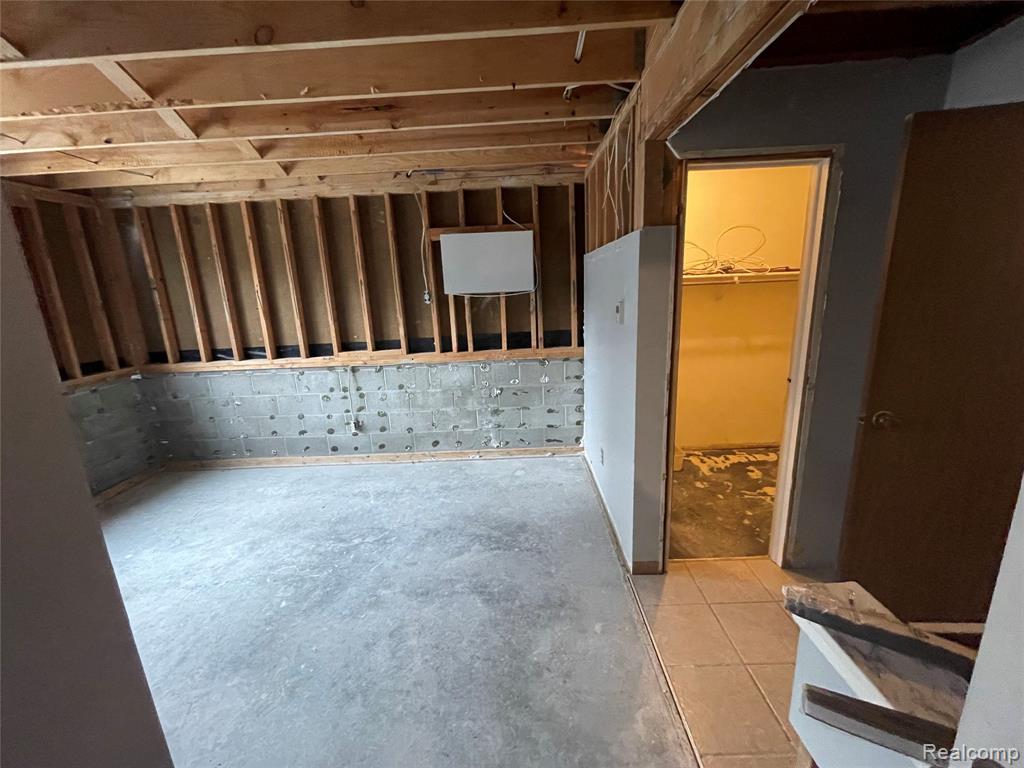 810 Holland Avenue, 2, Port Huron, MI 48060 — Photo 17