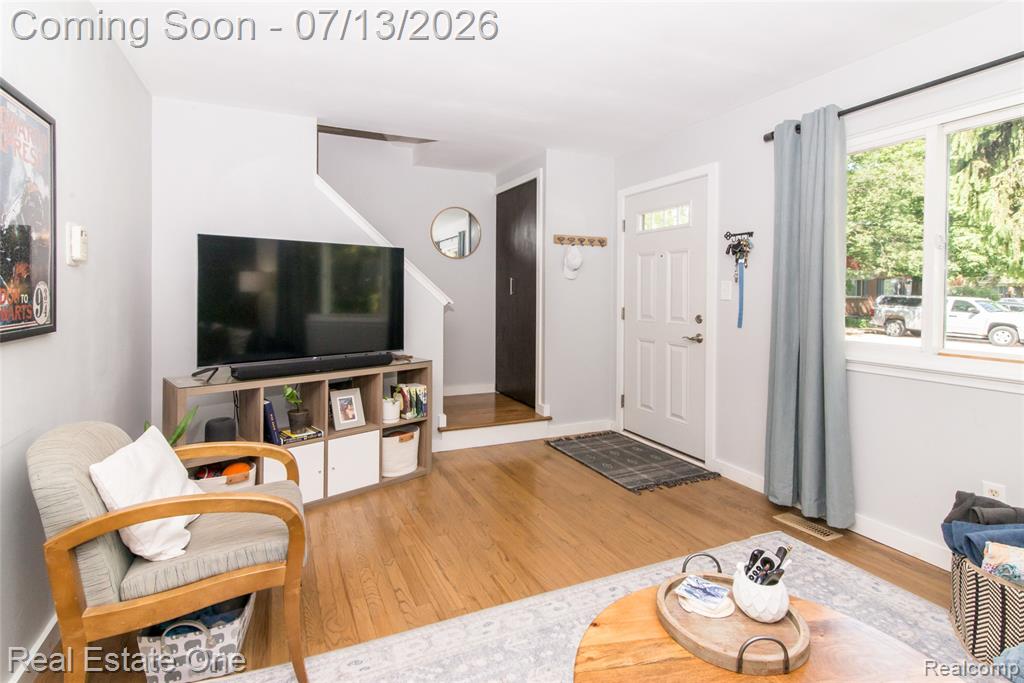 3323 Williamsburg Road, Ann Arbor, MI 48108 — Photo 5