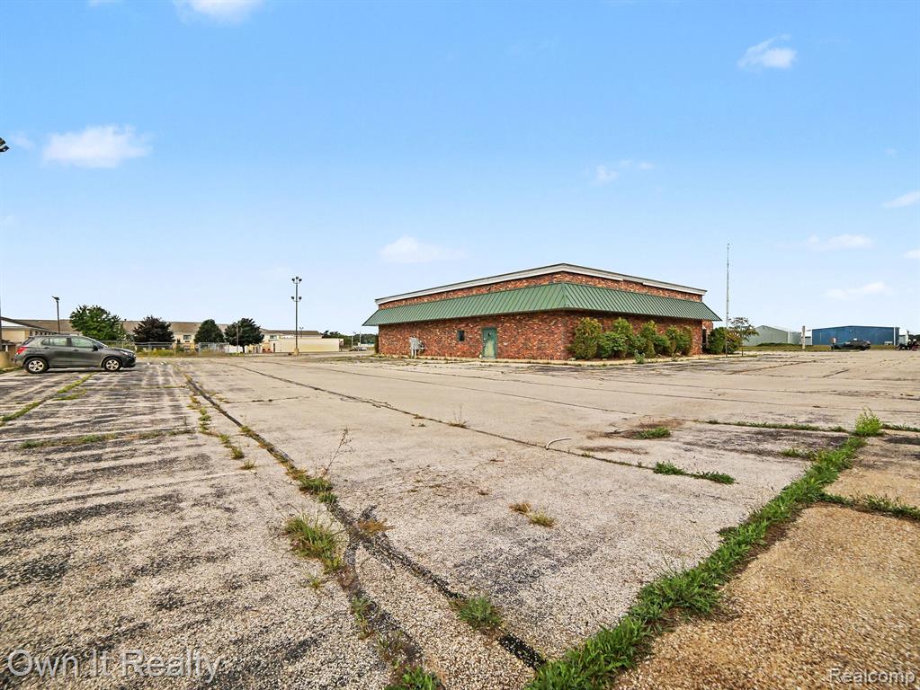 5275 W Us Highway 10 - Photo 3