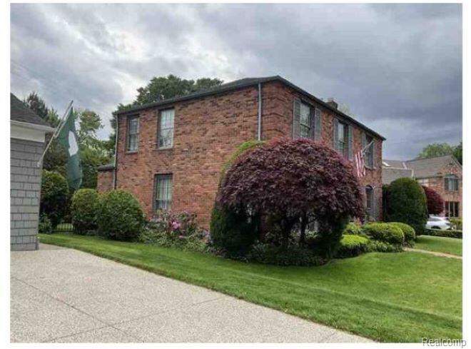 491 Colonial Road, Grosse Pointe Woods, MI 48236 — Photo 4