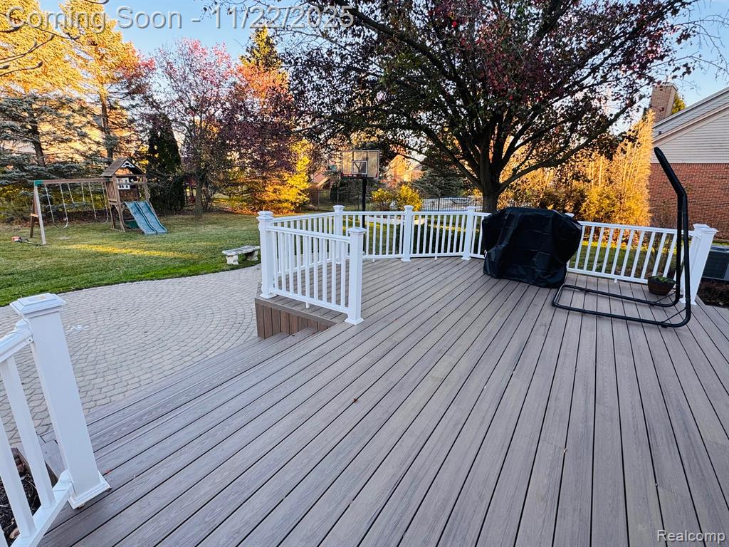 4728 Walden Drive, Troy, MI 48098 — Photo 30