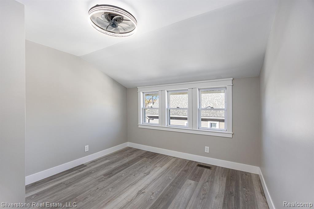 8080 Wicker, Washington, MI — Photo 21
