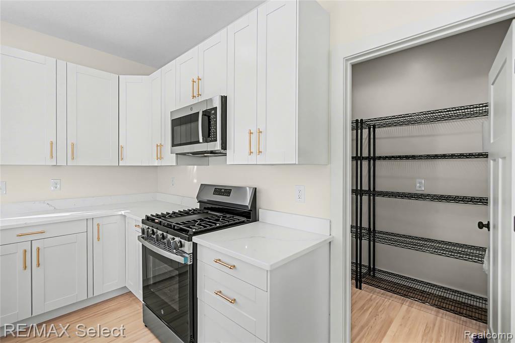 408 3rd Street, Fenton, MI 48430 — Photo 23