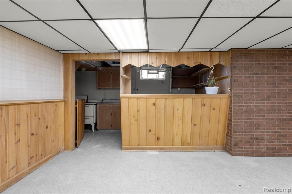 7011 ROSEMARY Street, Dearborn Heights, MI 48127 — Photo 25