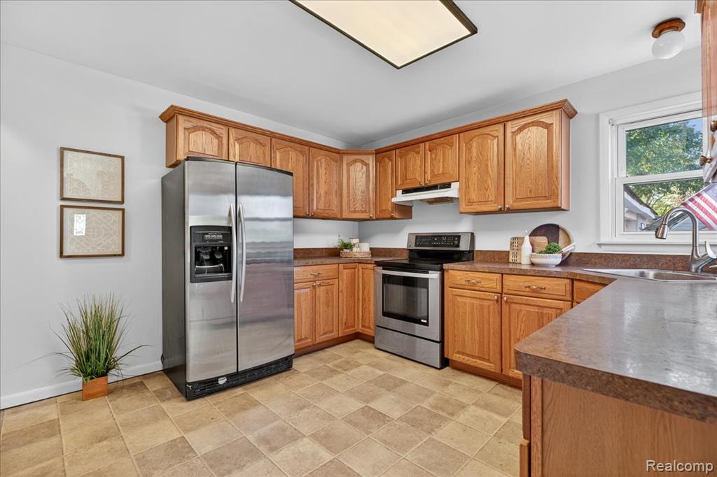 4227 Lanette Drive, Waterford, MI 48328 — Photo 18