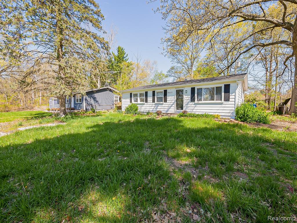 9650 Cooley Lake Road, White Lake, MI — Photo 33