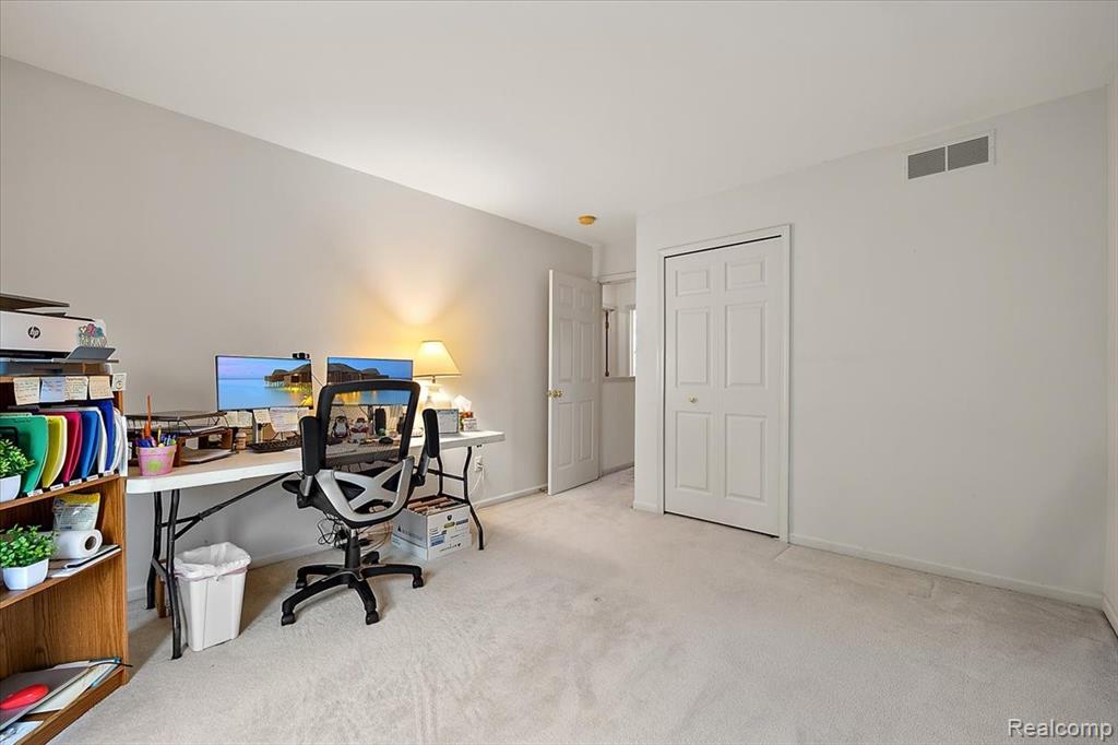 437 Cherry Hills Court, Oxford, MI 48371 — Photo 37