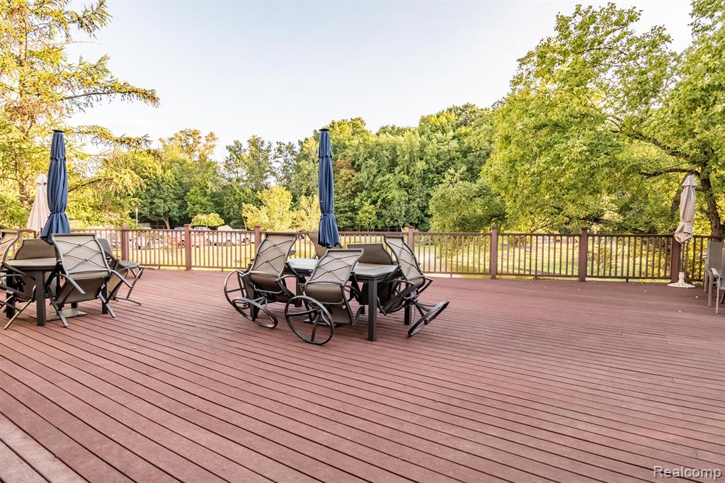 43100 12 OAKS CRESCENT Drive, 4044, Novi, MI 48377 — Photo 27