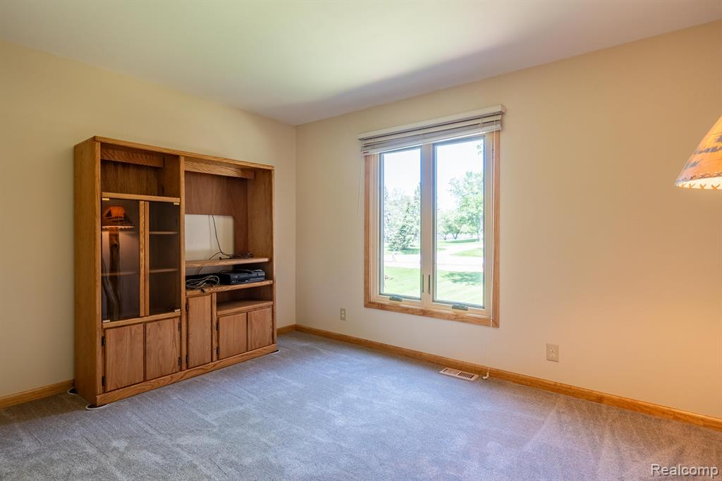4133 LAHRING Road, Linden, MI 48451 — Photo 14