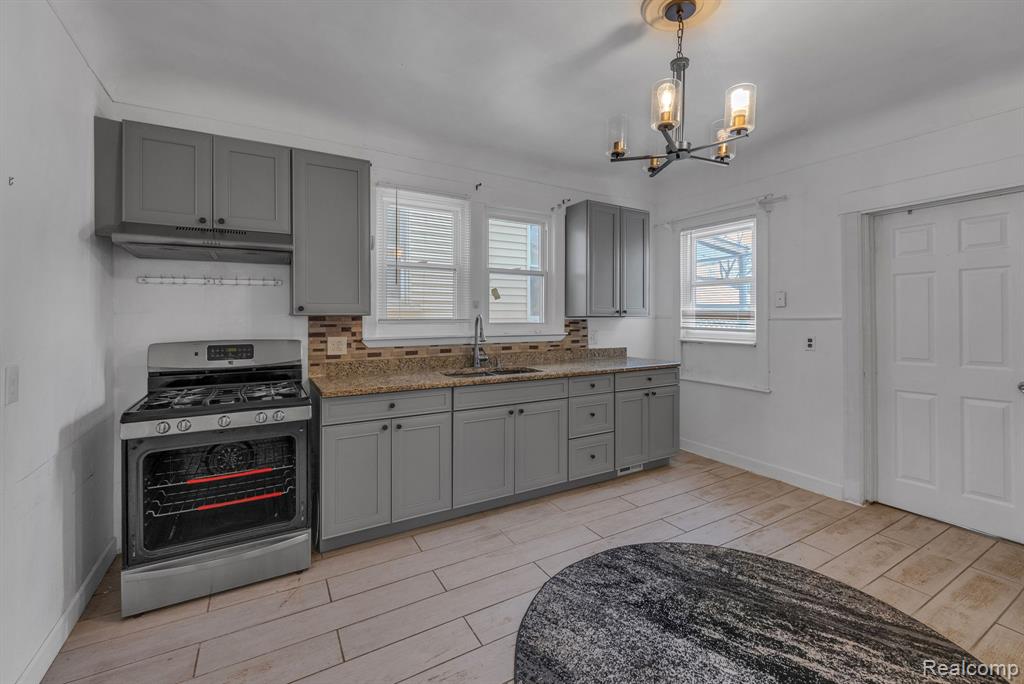 5439 Hartwell Street, Dearborn, MI 48126 — Photo 8