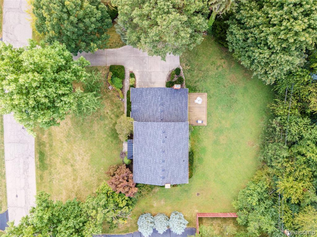687 Foxhall Road, Bloomfield Hills, MI 48304 — Photo 37