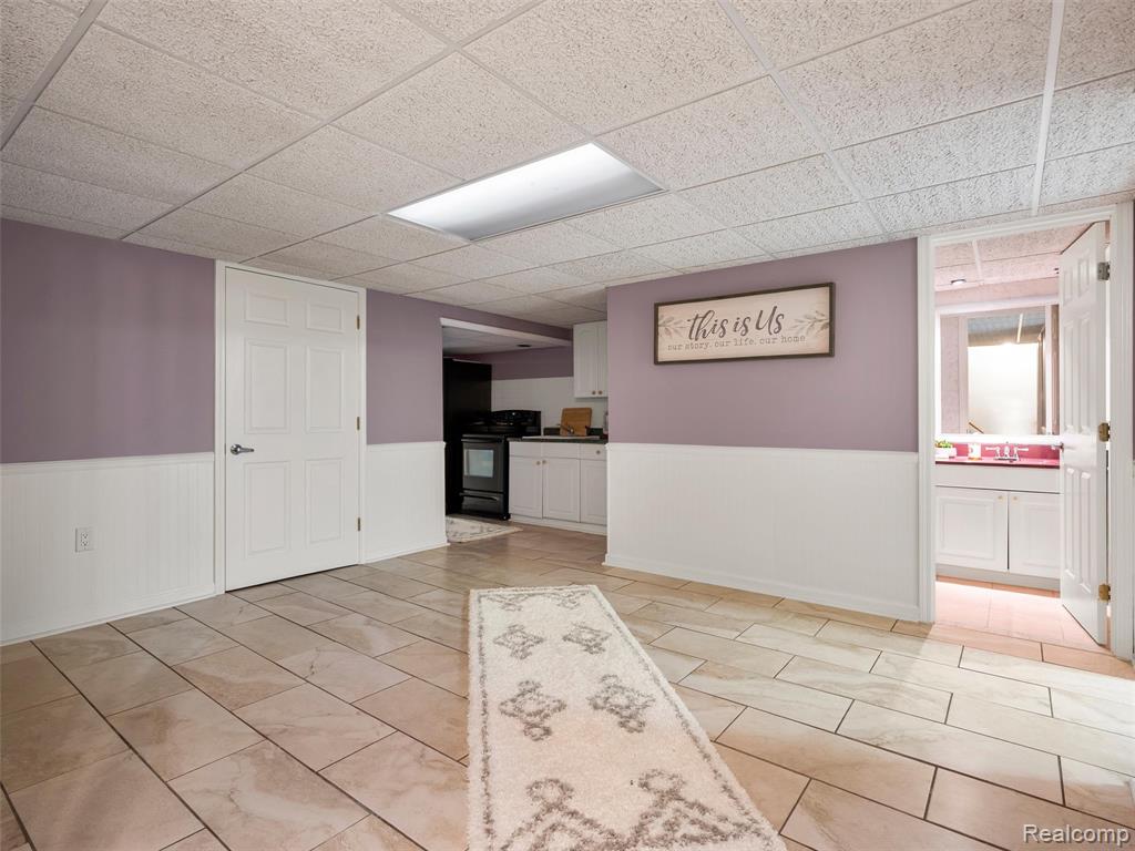 43043 W Kirkwood Drive, Clinton Twp, MI 48038 — Photo 15