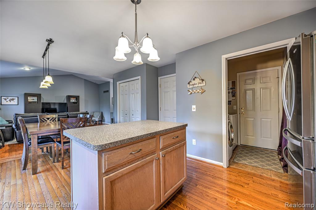 791 Deer Path Trail, Waterford, MI 48327 — Photo 18
