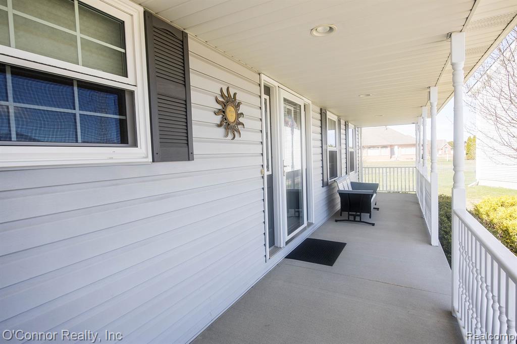 748 ALEXANDRIA Street, Marysville, MI 48040 — Photo 4