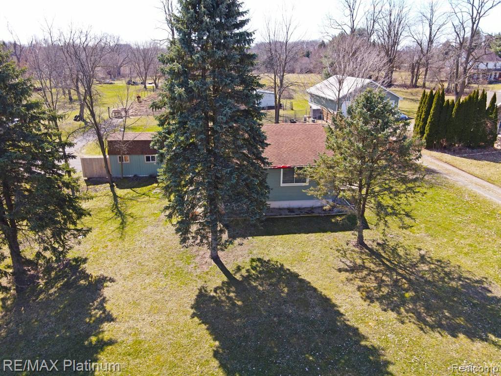 7285 MASON Road, Fowlerville, MI 48836 — Photo 6