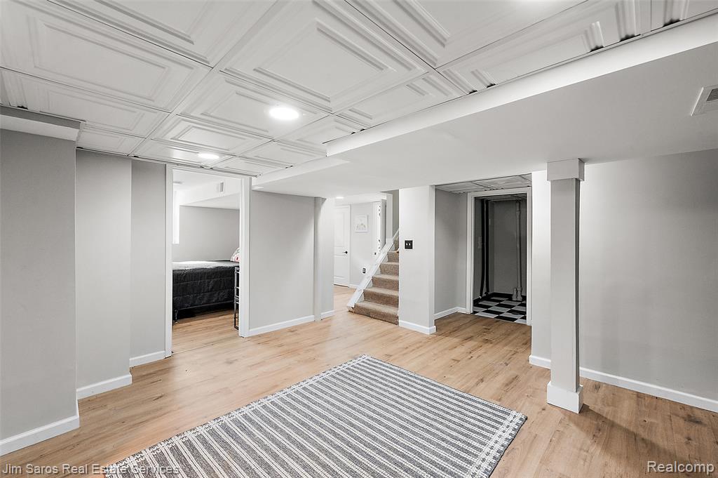 2371 Allard Avenue, Grosse Pointe Woods, MI 48236 — Photo 26