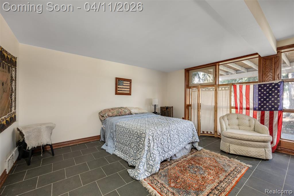 32998 Biddestone Lane, Farmington, MI, 48334