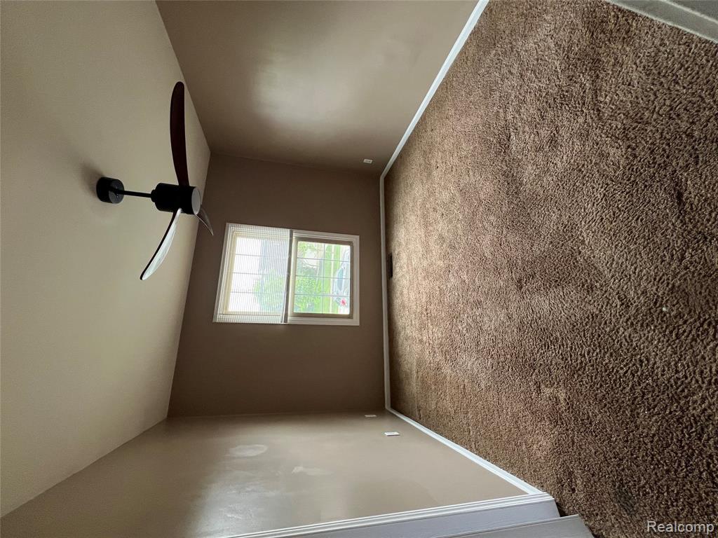 45475 Irvine Drive, Novi, MI — Photo 12