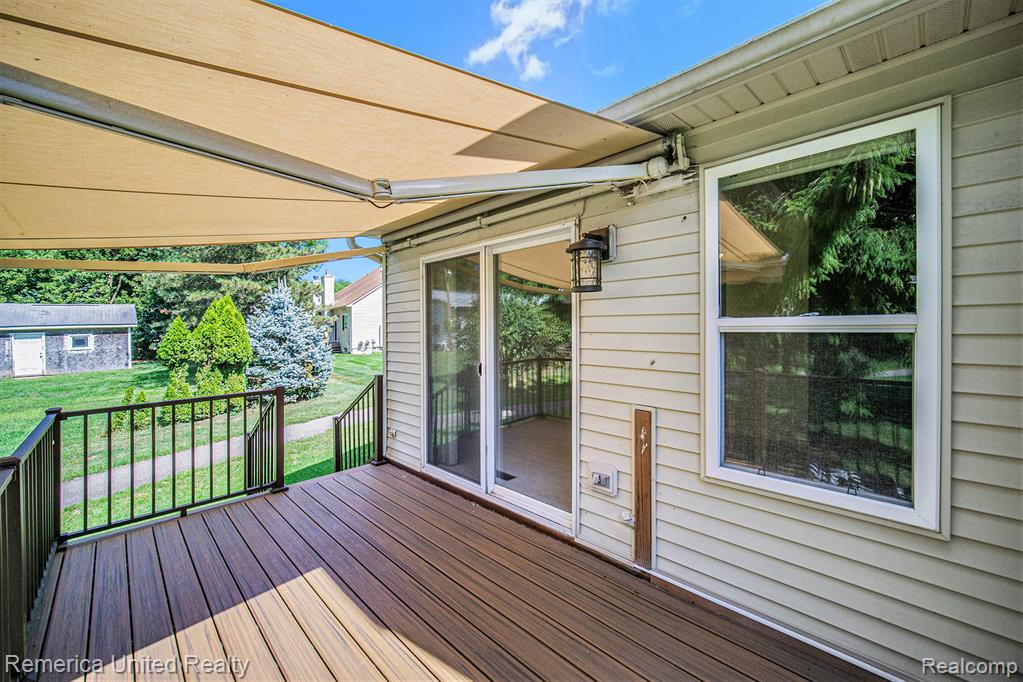 9024 Pine Cove Drive, Whitmore Lake, MI 48189 — Photo 10