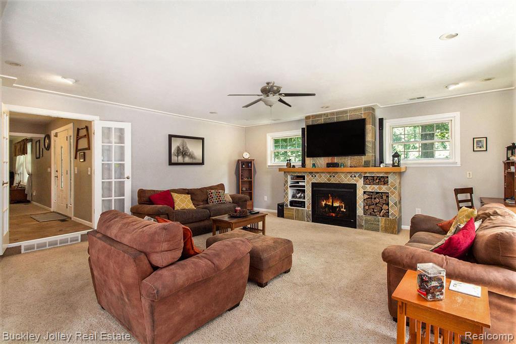 8900 Rickett Road, Brighton, MI 48116 — Photo 6