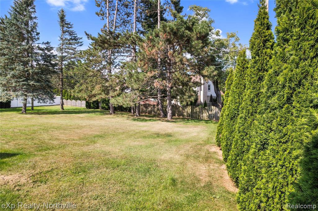 42030 Schoolcraft Road, Plymouth, MI 48170 — Photo 53
