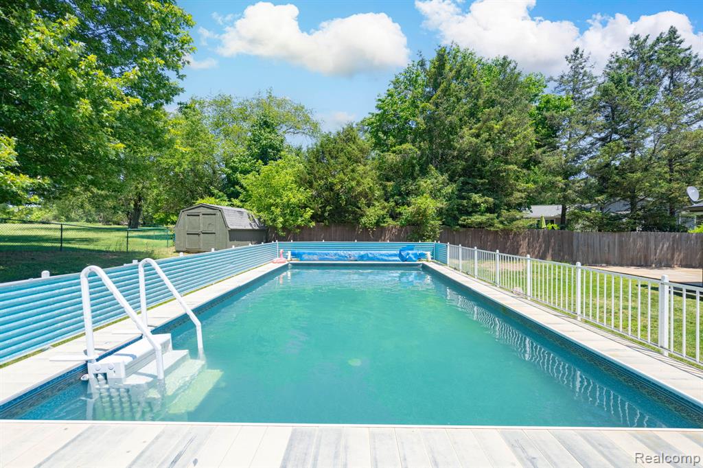4069 Loch Drive, Highland, MI — Photo 2