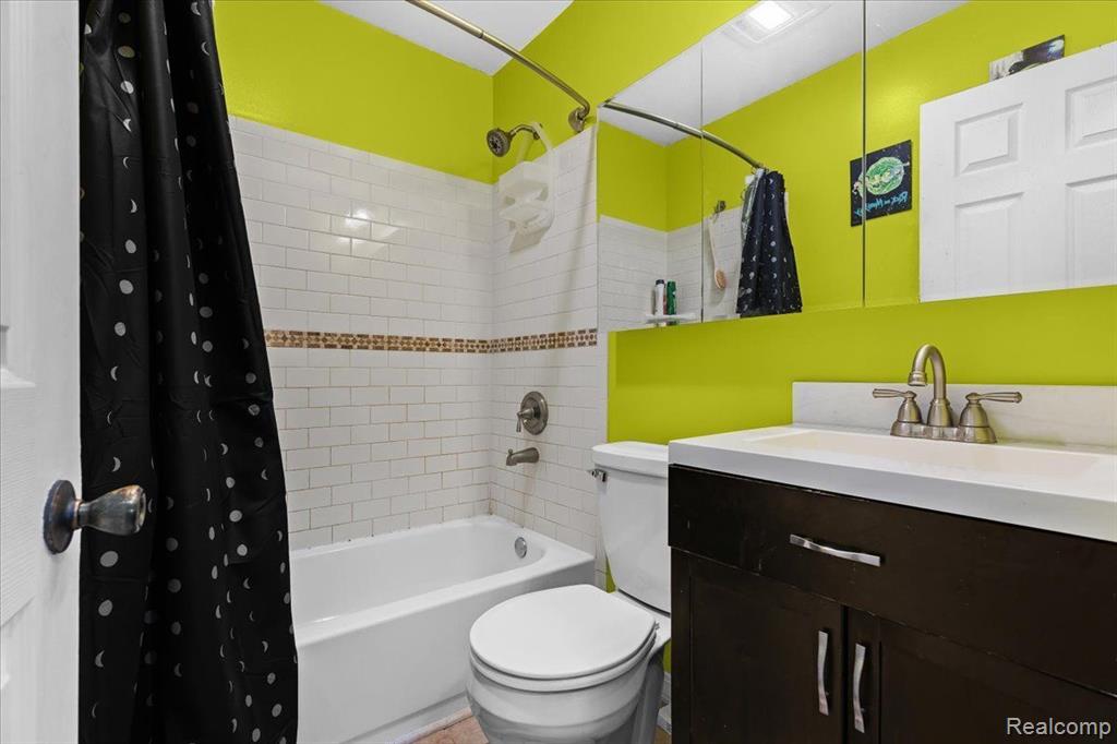 15403 MAXWELL Avenue, Plymouth, MI 48170 — Photo 22