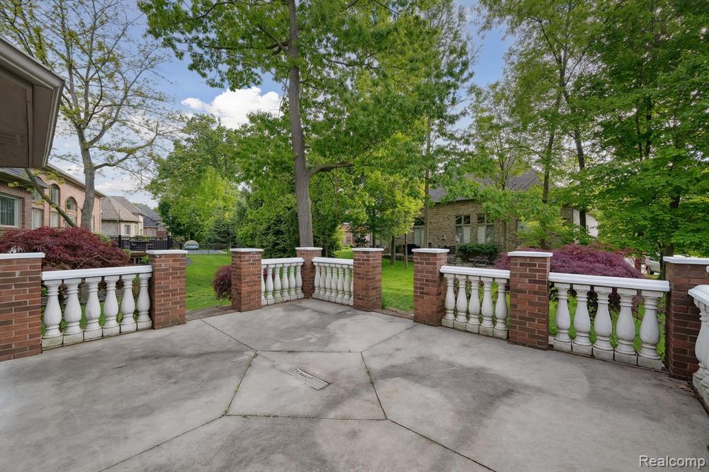 55712 LANCEWOOD Drive, Shelby Twp, MI 48316 — Photo 8