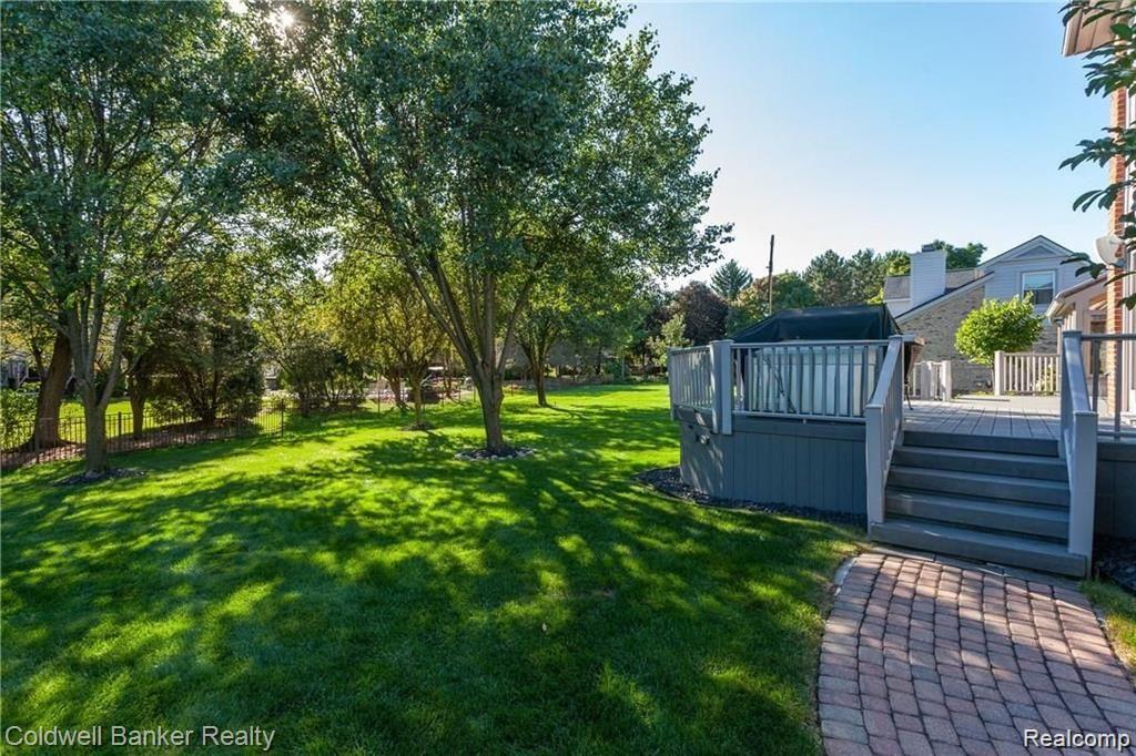 989 ELMSMERE Drive, Northville, MI 48167 — Photo 41