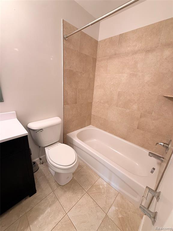 403 Legato Drive, 403, Walled Lake, MI 48390 — Photo 25