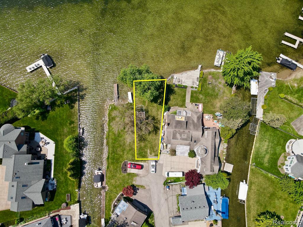 1384 Rossdale, Waterford, MI 48328 — Photo 4