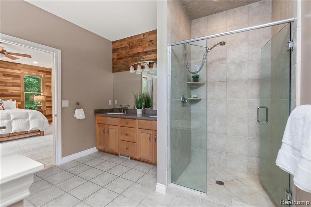 15301 Oak Hollow Drive, Holly, MI 48442 — Photo 31