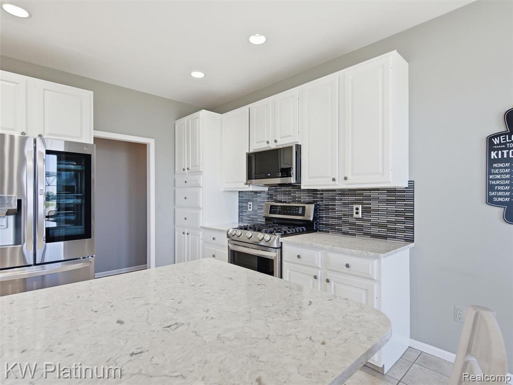 1842 Edison Shores Place, Port Huron, MI 48060 — Photo 21