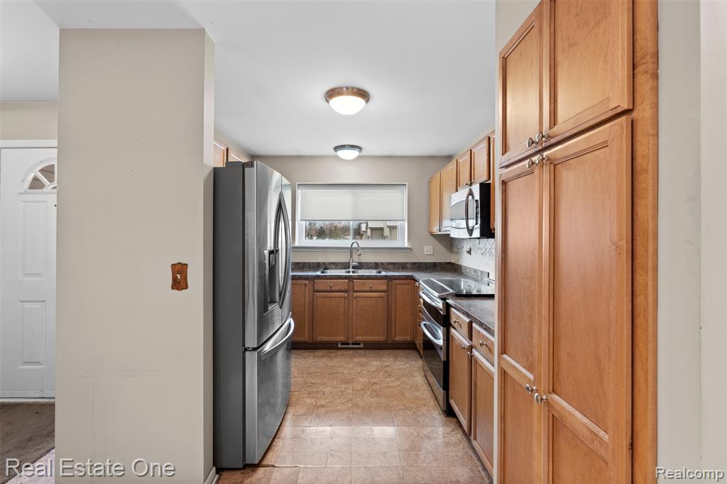 53244 Glen Oak Drive, Chesterfield, MI, 00000