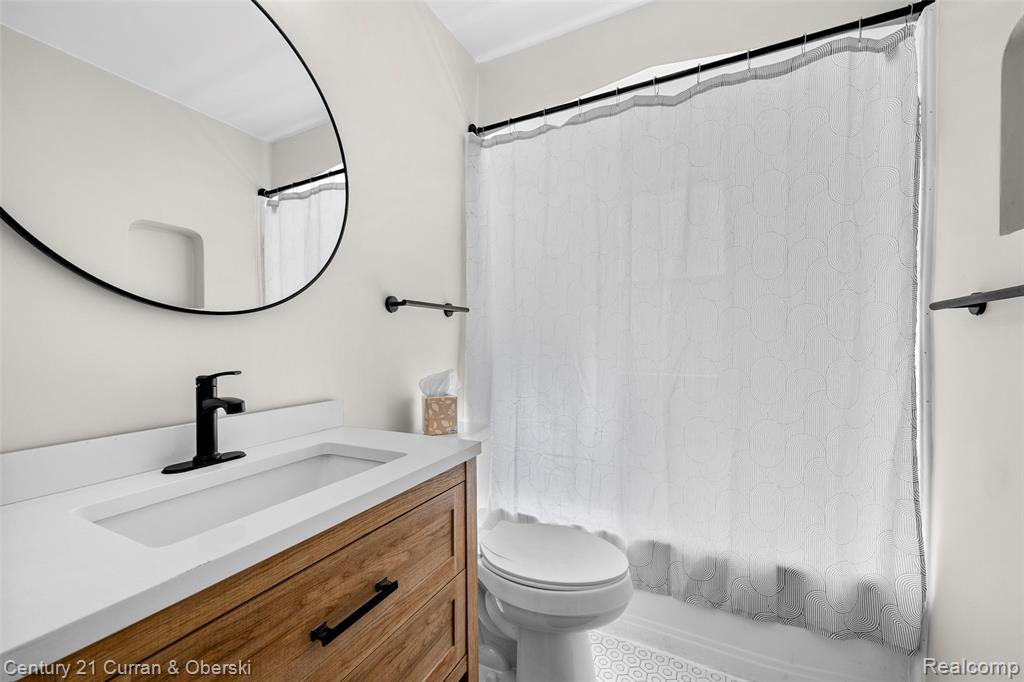 582 Mill Street, Lincoln Park, MI 48146 — Photo 8