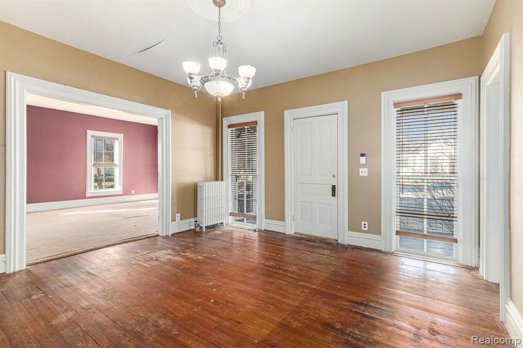 613 S EAST Street, Fenton, MI 48430 — Photo 6